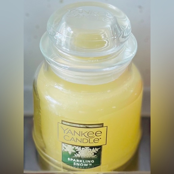 Yankee Candle Three Jar Candles Gift Set NWT - Picture 4 of 8